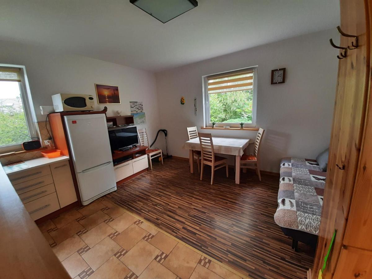 Domek Drewniany Na Wiejskiej Lubiatowo  Exteriér fotografie